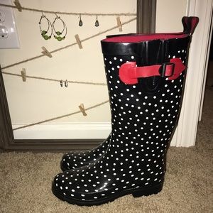 Polkadot rain boots